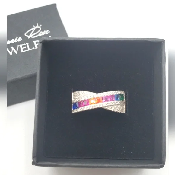 Princess Cut Multicolor Rainbow 925 Sterling Silver Multicolor CZ Twist Ring! - Picture 8 of 8